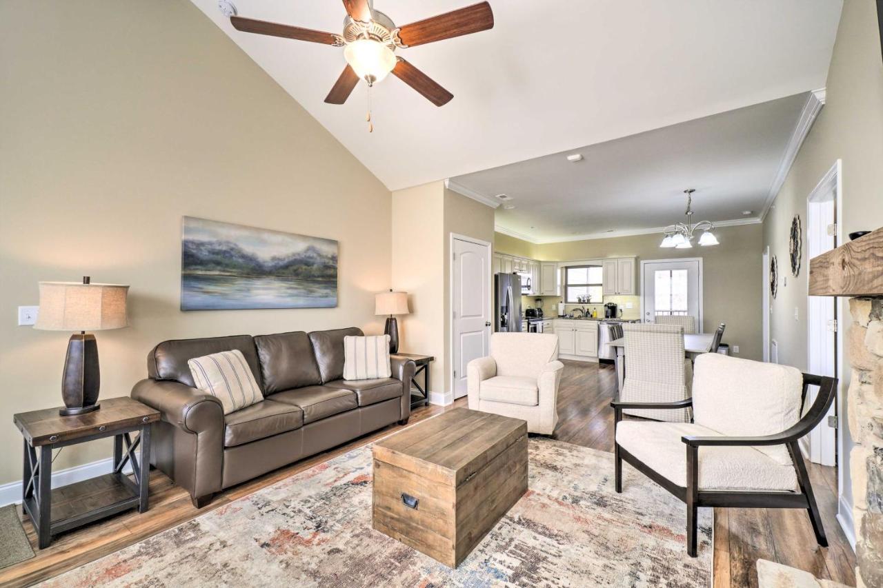 Chic Townsend Condo With Saltwater Pool! Extérieur photo