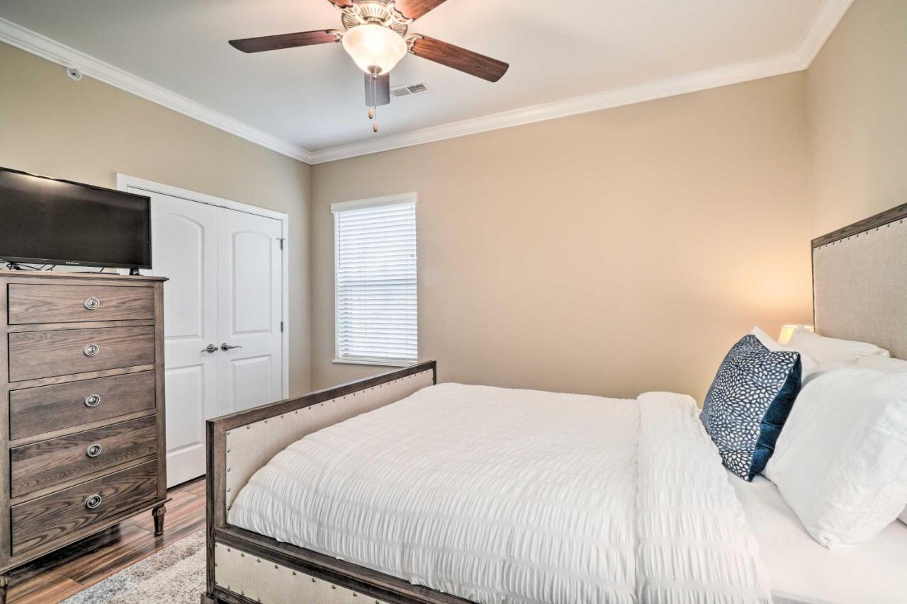 Chic Townsend Condo With Saltwater Pool! Extérieur photo